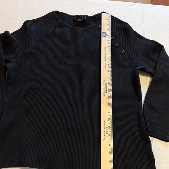 Lane Bryant-size 14/16-black long sleeve sweater with button detail - Picture 6 of 8
